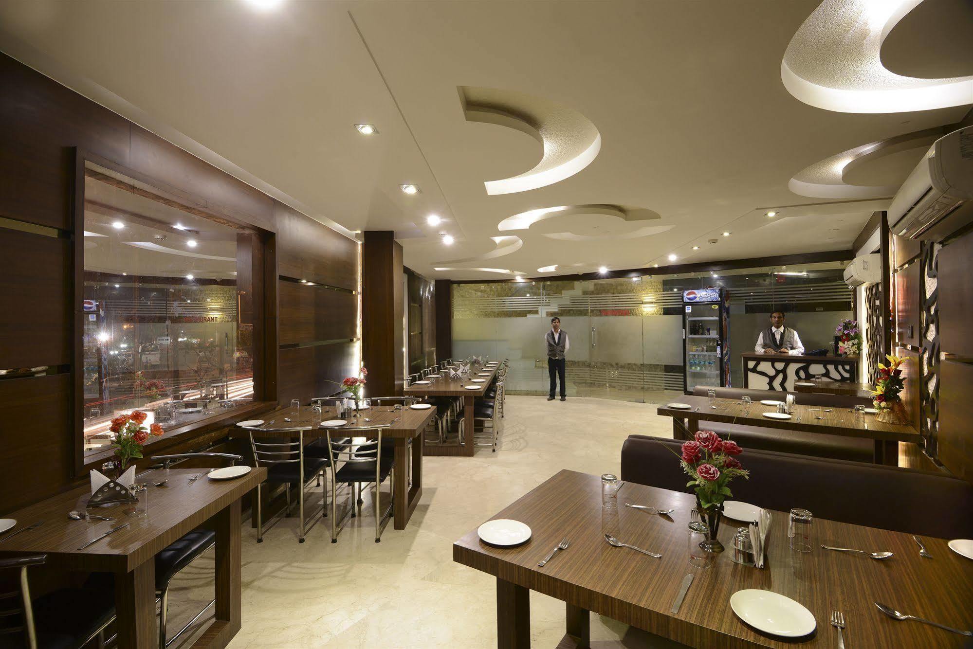 Fabhotel Plus Maniram Palace Agra  Exterior photo